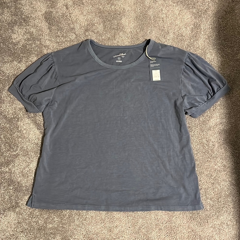 Universal threads bubble sleeve top nwt dusty blue